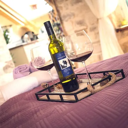 Apartment Luxury Serviced In Centre Split