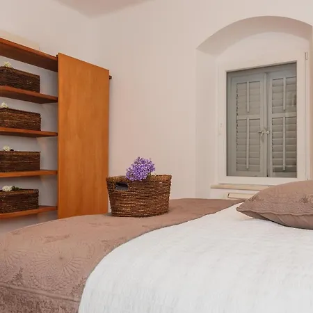 Apartment Luxury Serviced In Centre *