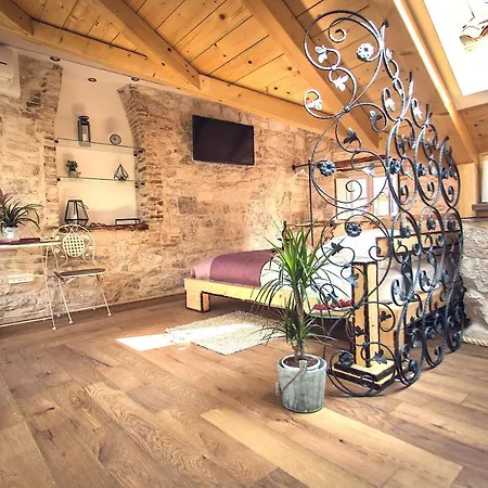 Appartement Luxury Serviced In Centre Split